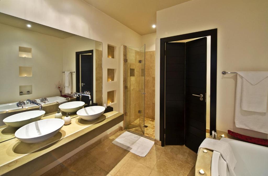 Lodge On The Lake And Wellness Spa Wildernis Esterno foto