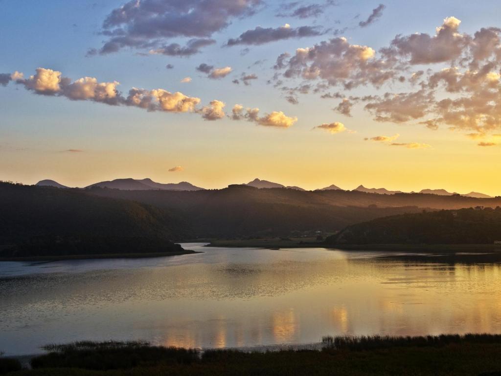 Lodge On The Lake And Wellness Spa Wildernis Esterno foto