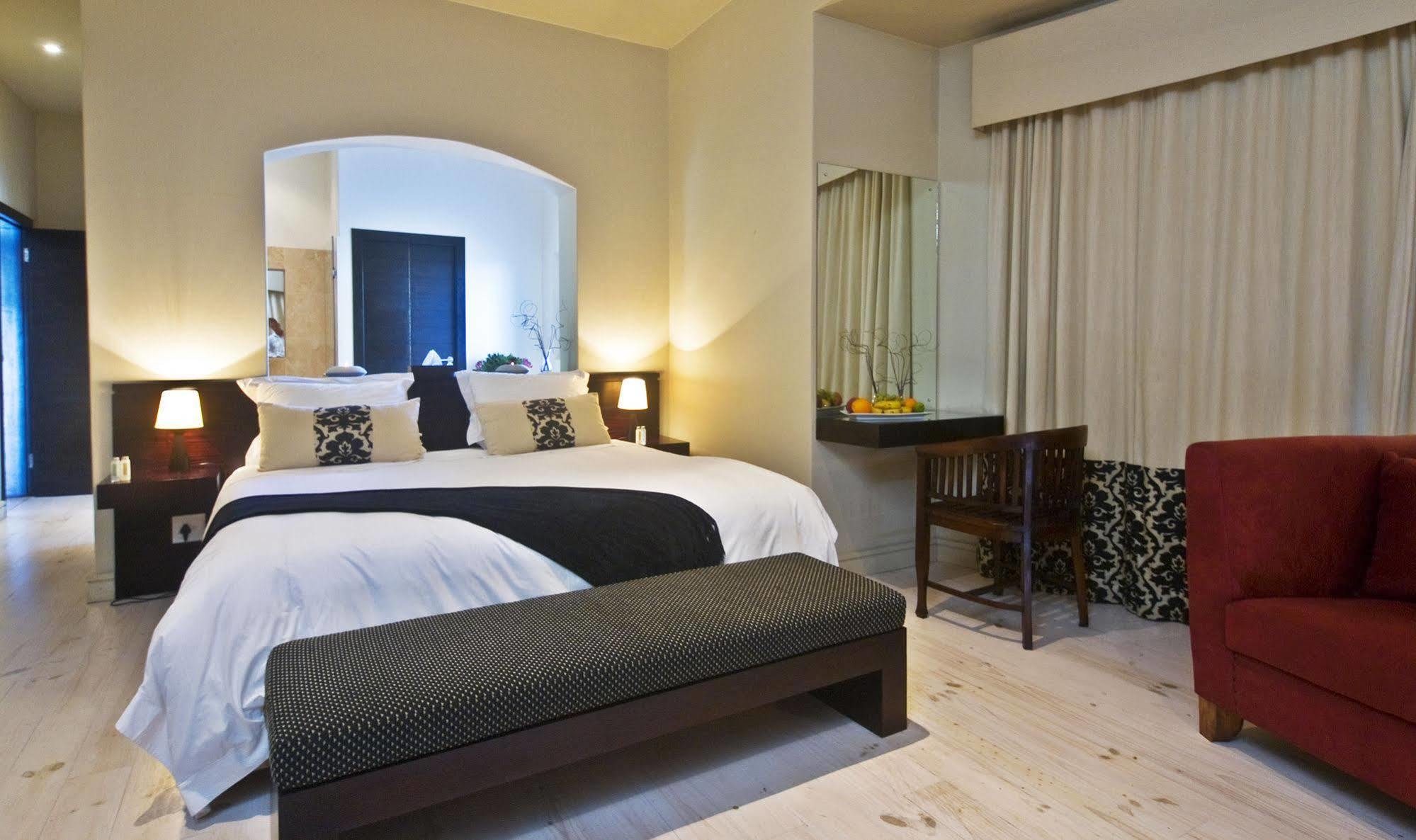 Lodge On The Lake And Wellness Spa Wildernis Esterno foto